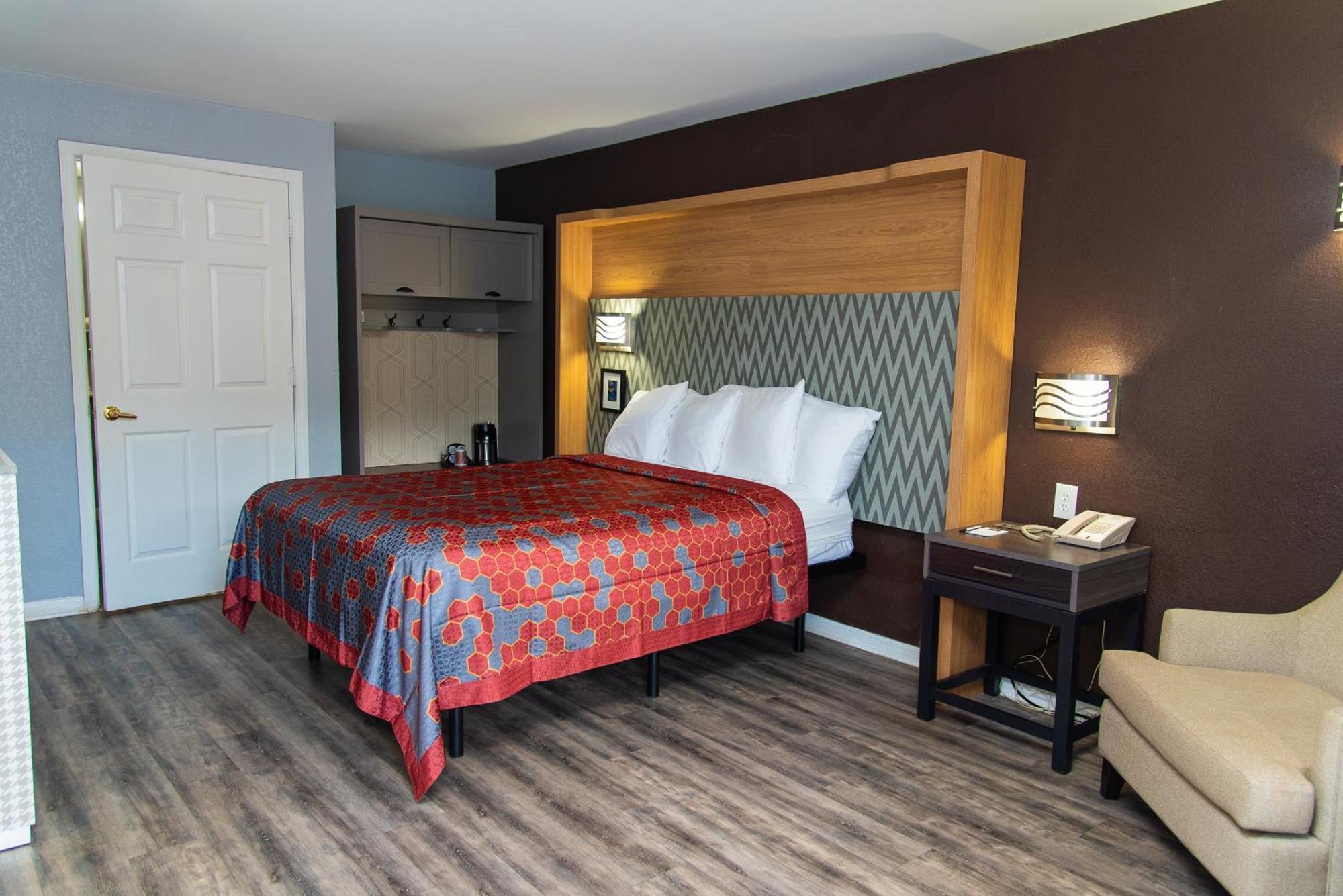 Columbus Inn And Suites Ngoại thất bức ảnh