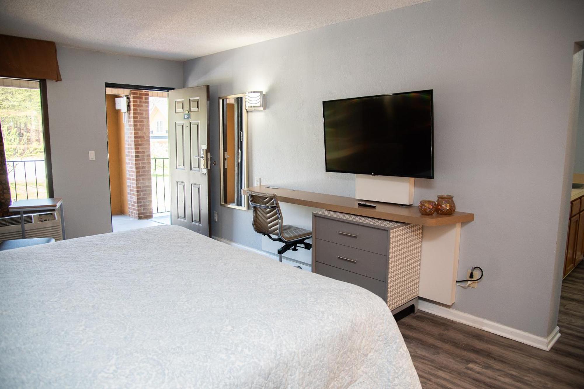 Columbus Inn And Suites Ngoại thất bức ảnh